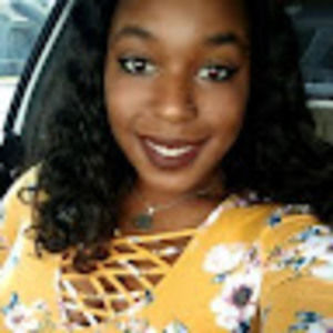 Meet your Posher, Yolanda